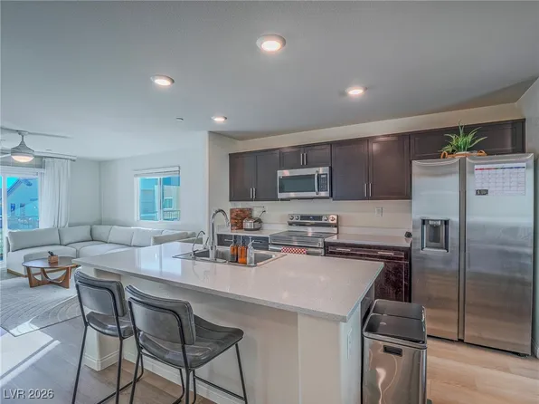 6843 Truffle Gray St, Las Vegas, NV 89148