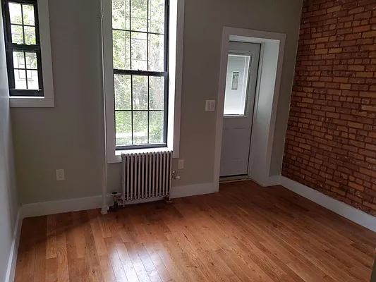 Rented by The Hamilton Group | media 27