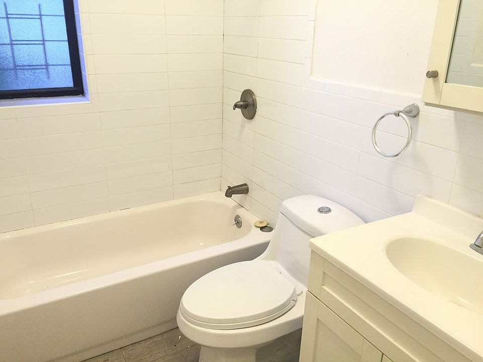 1st image of 763 Rogers Ave