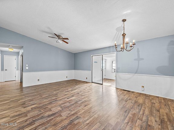 4th image of 410 Water Oak Wynd SW