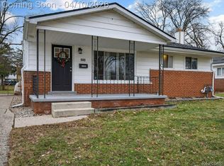 880 Nash Ave, Ypsilanti, MI
