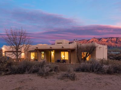 7004 Loma Larga Rd, Corrales, NM, 87048