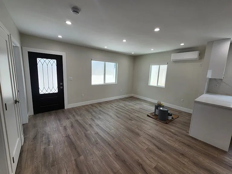 528 Amherst Dr — Photo 6