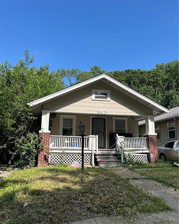 2nd image of 5427 Olive St