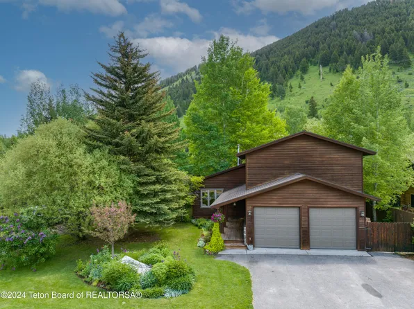 2045 Hidden Ranch Loop, Jackson, WY 83001