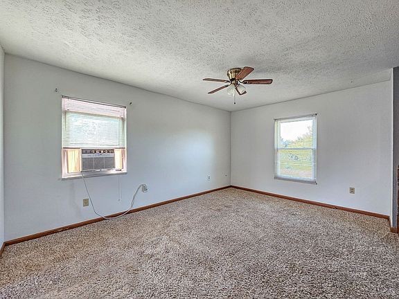 3rd image of 73 Park Ave