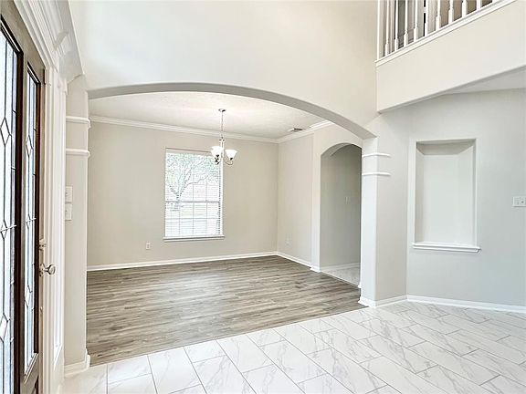 5th image of 119 Mariner Cove Ct