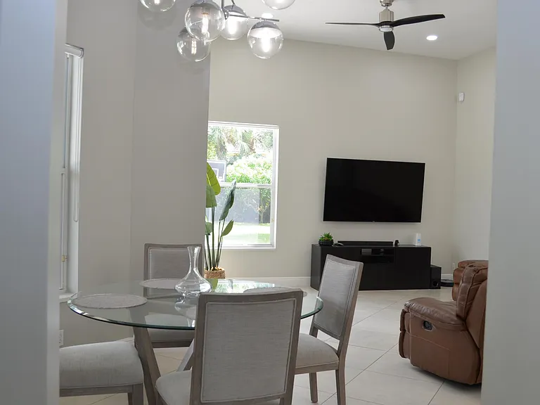 9242 Olmstead Dr — Photo 6