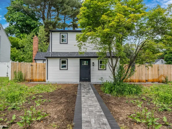 295 Cuba Hill Road, Huntington, NY 11743