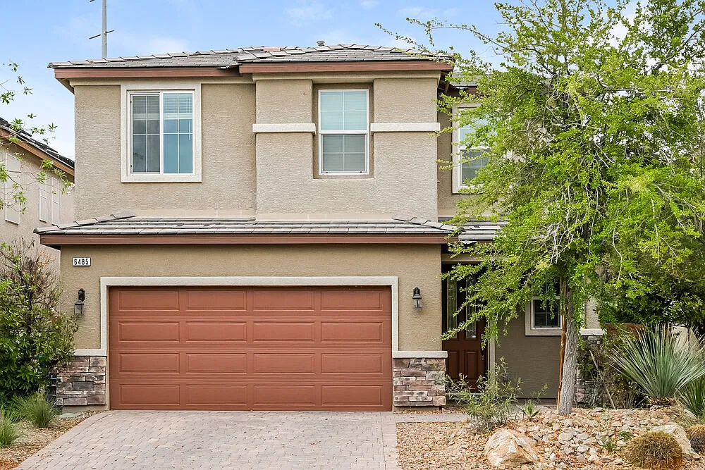 4 bed, 3.0 bath, 2281 sqft, $2,355 — Photo 1
