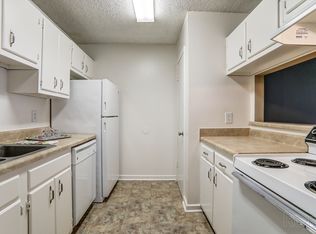Fox Hill, Baton Rouge, LA 70814