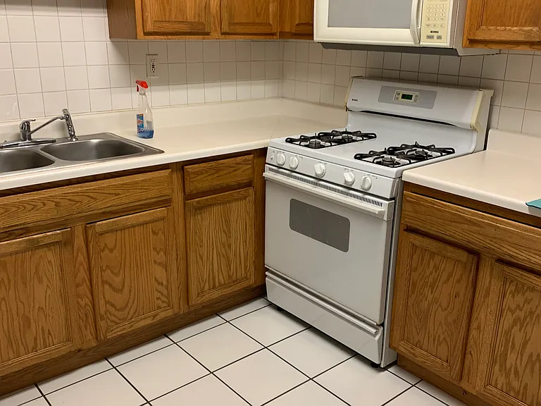 57 Washington Blvd #201 — Photo 2