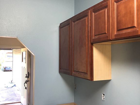3rd image of 9231 19th Pl SE