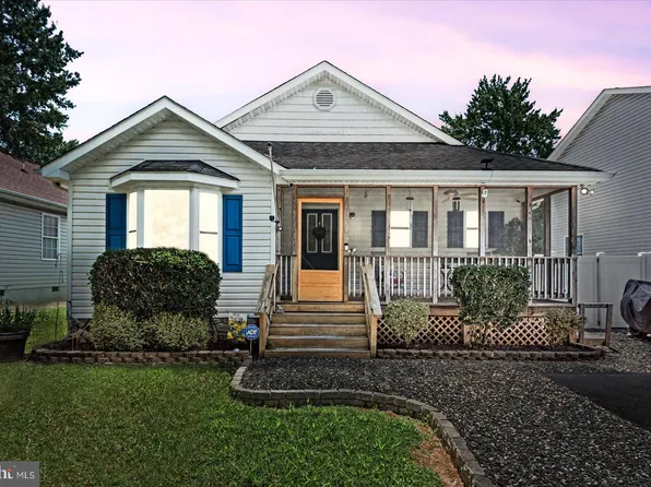 312 7th St, Colonial Beach, VA 22443