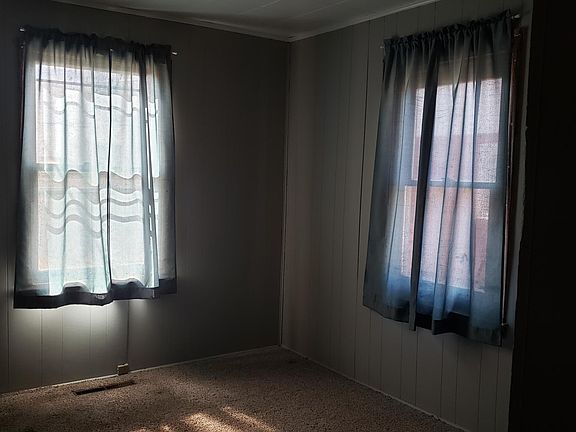 5th image of 6 S Forest Ave