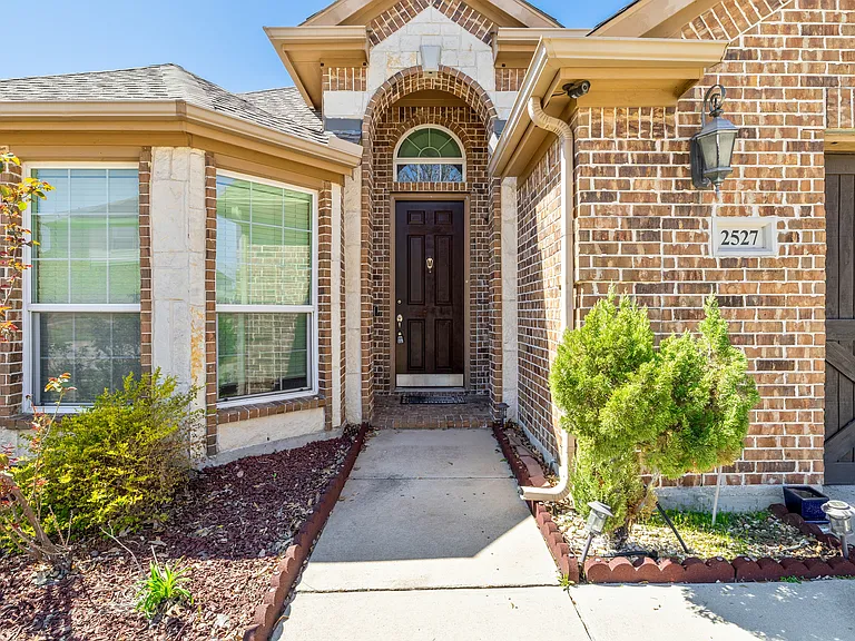 2527 Appaloosa Ln — Photo 5