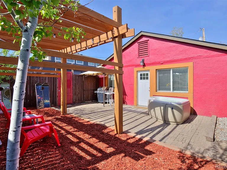 2111 S Bannock St — Photo 2