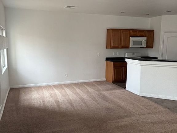 4th image of 2362 Yellowstone Creek Dr Unit 103