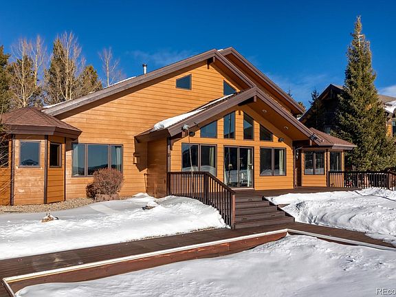 2nd image of 320 Lakeside Dr