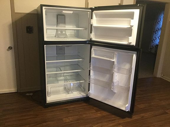 Nice family-sized refrigerator.