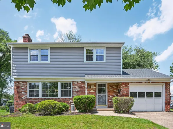 143 Ashbrook Rd, Cherry Hill, NJ 08034