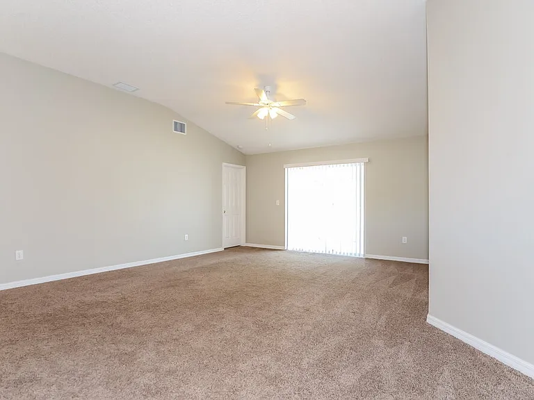 11025 Whittney Chase Dr — Photo 3
