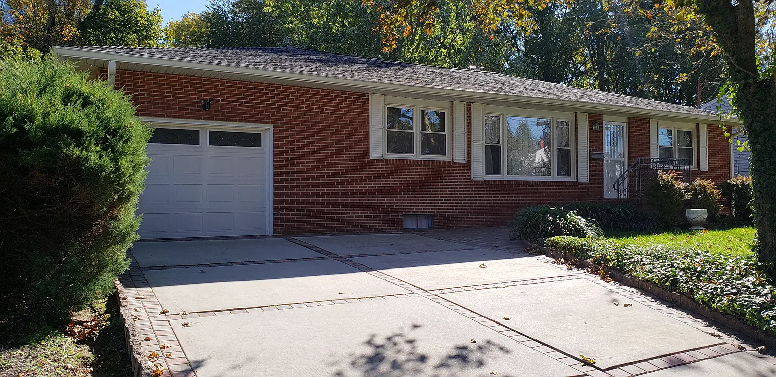 280 Glenn Ave photo 1