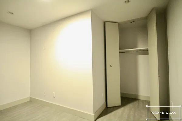 Rented by Grand & Co. | media 31