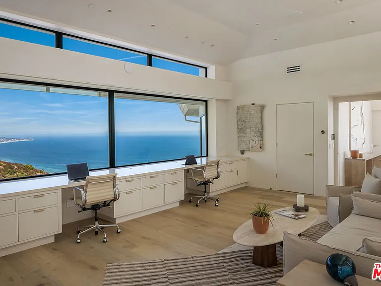 4310 Encinal Canyon Rd — Photo 17