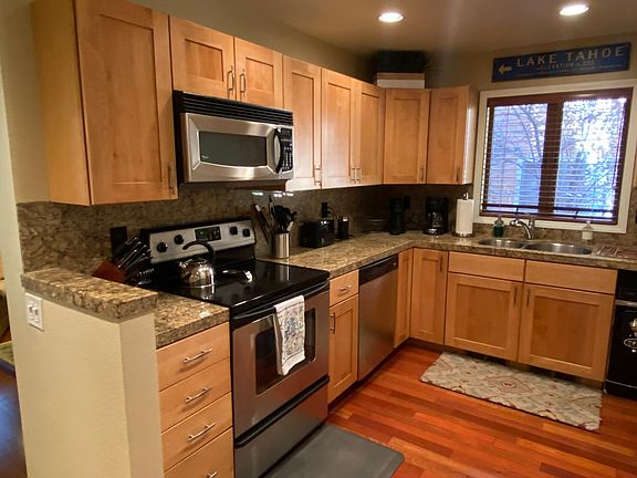 Updated kitchen with microwave & dishwasher