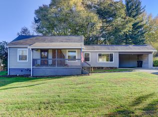 2201 Sanderson Rd, Knoxville, TN 37921