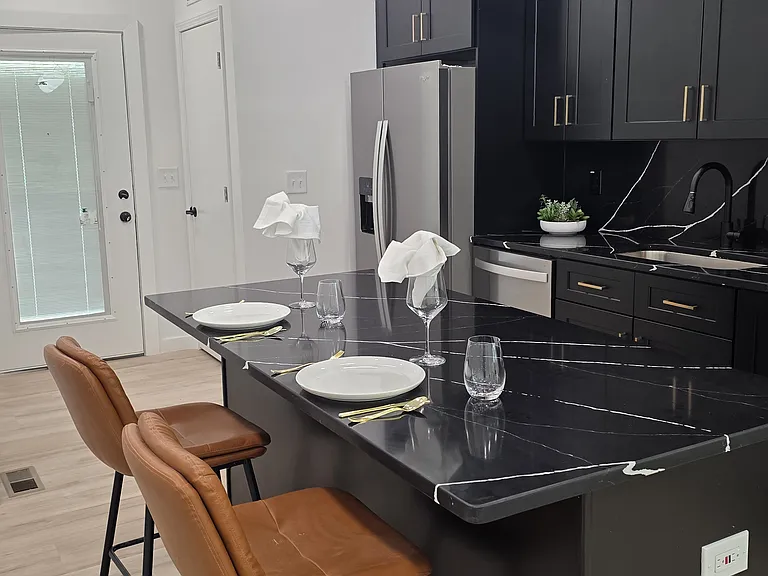 713 Method Rd #101 — Photo 4