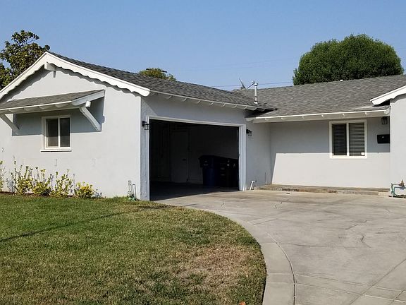 3rd image of 7648 Royer Ave