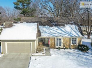 10021 Mastin Dr, Overland Park, KS 66212