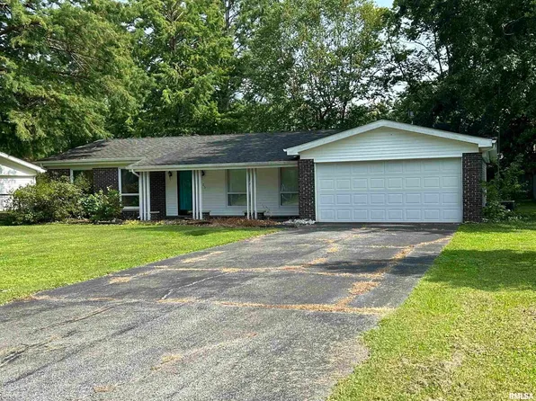 3103 W Woodlawn Pl, Marion, IL 62959