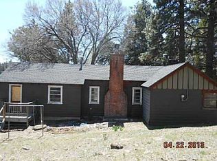 31832 Panorama Dr, Running Springs, CA 92382