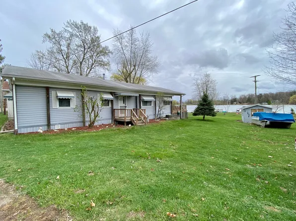 4300 Pantek Park Dr, Attica, MI 48412