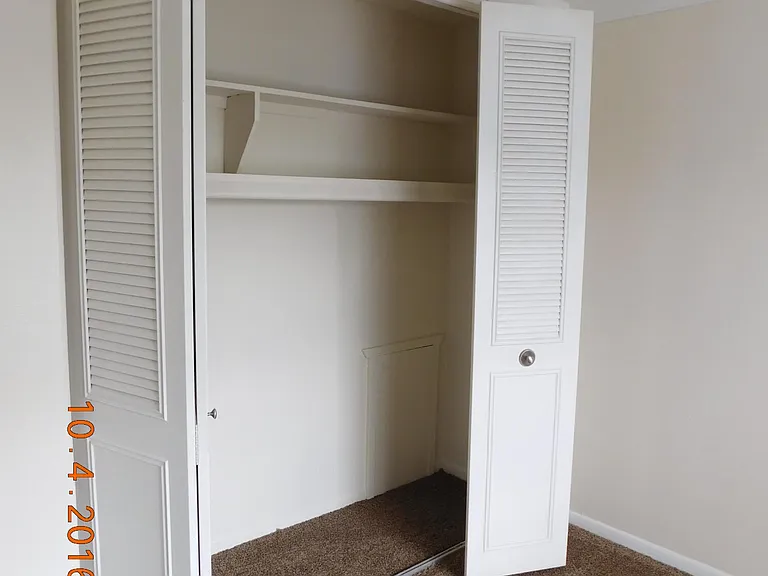 444 Fox Hills Dr N #7 — Photo 24