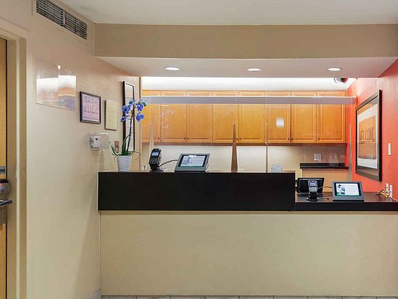 Lobby and Guest Check-in