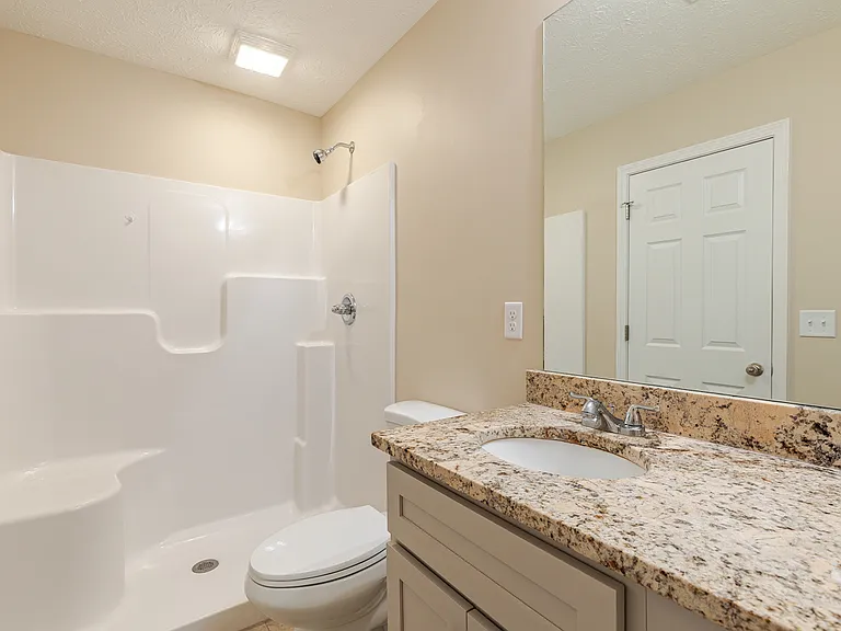305 Breckinridge Cir — Photo 36