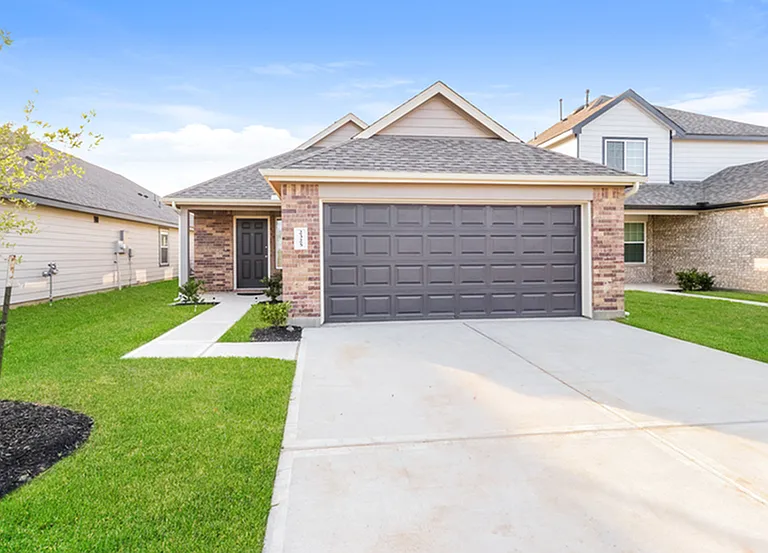 2325 Blue Opal Ln — Photo 1