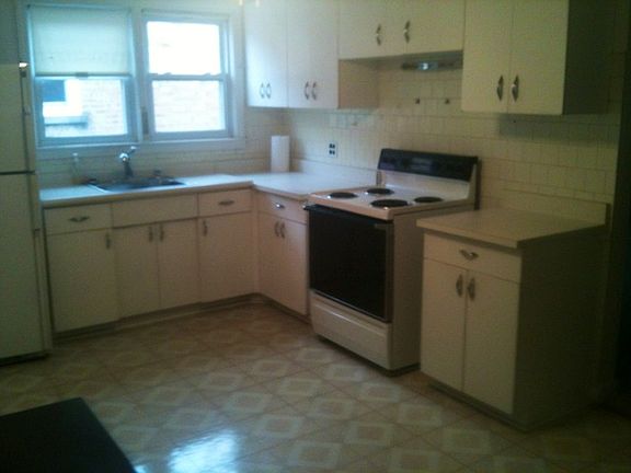 4th image of 8936 N Bronx Ave #2N