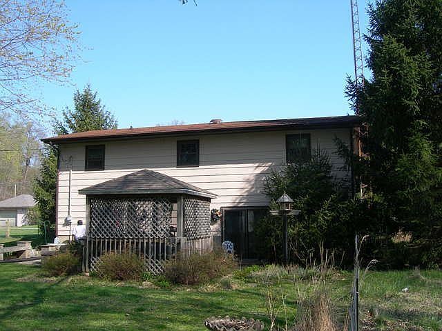 2nd image of 511 W Washington St