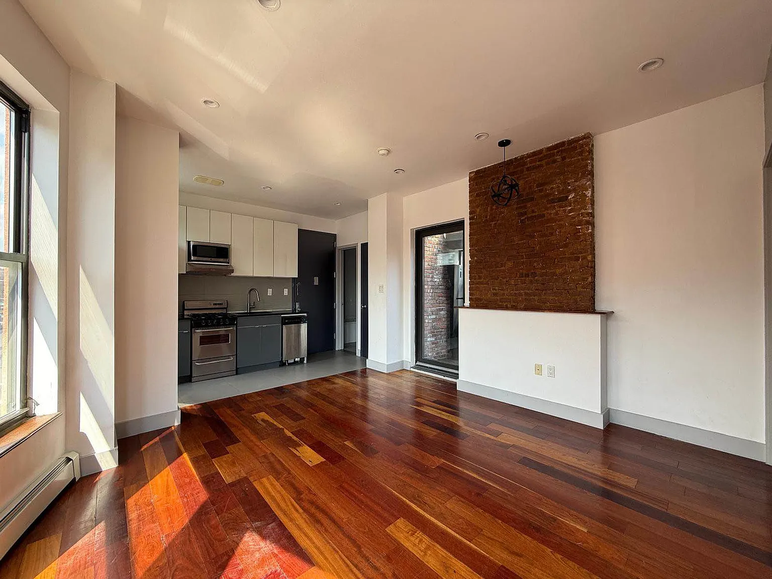 434 Hancock Street — Photo 3