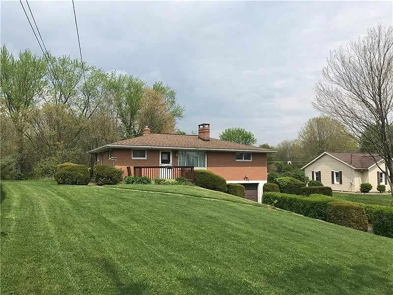 408 Sunset Dr photo 1