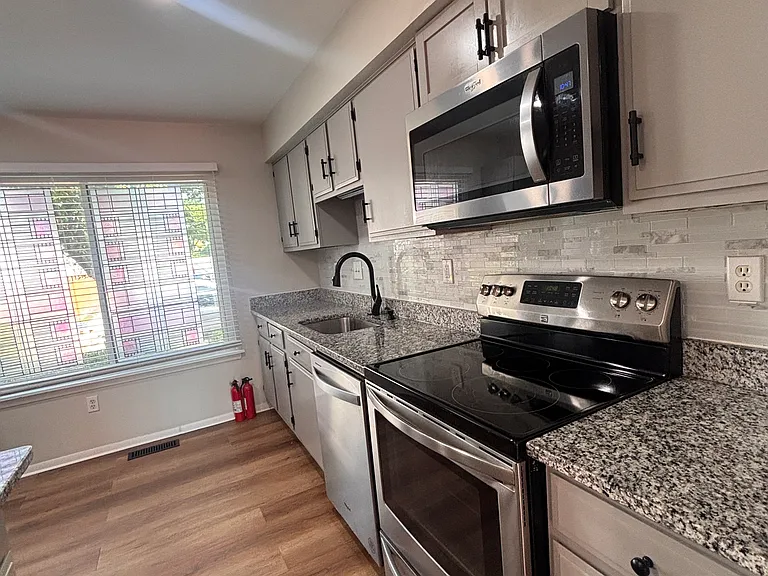 18529 Eagles Roost Dr — Photo 61