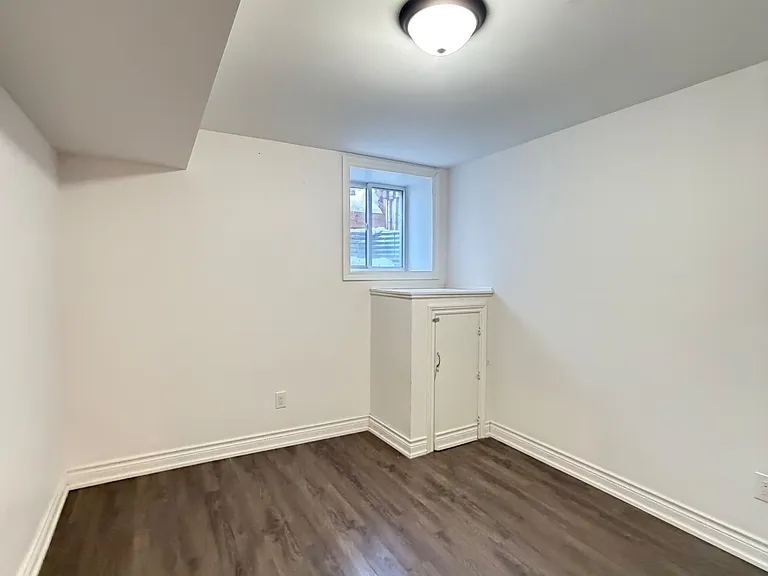 635 Hepburn Rd #BASEMENT — Photo 9