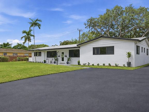 2nd image of 11436 SW 81st Rd #11436