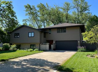 931 61st St, Downers Grove, IL 60516
