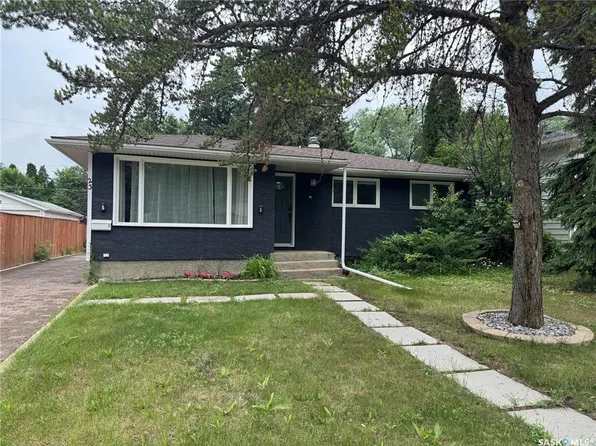23 Dunning CRESCENT, Saskatoon, SK S7J 2S6
